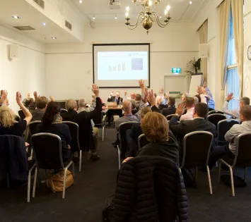 1 AGM2018